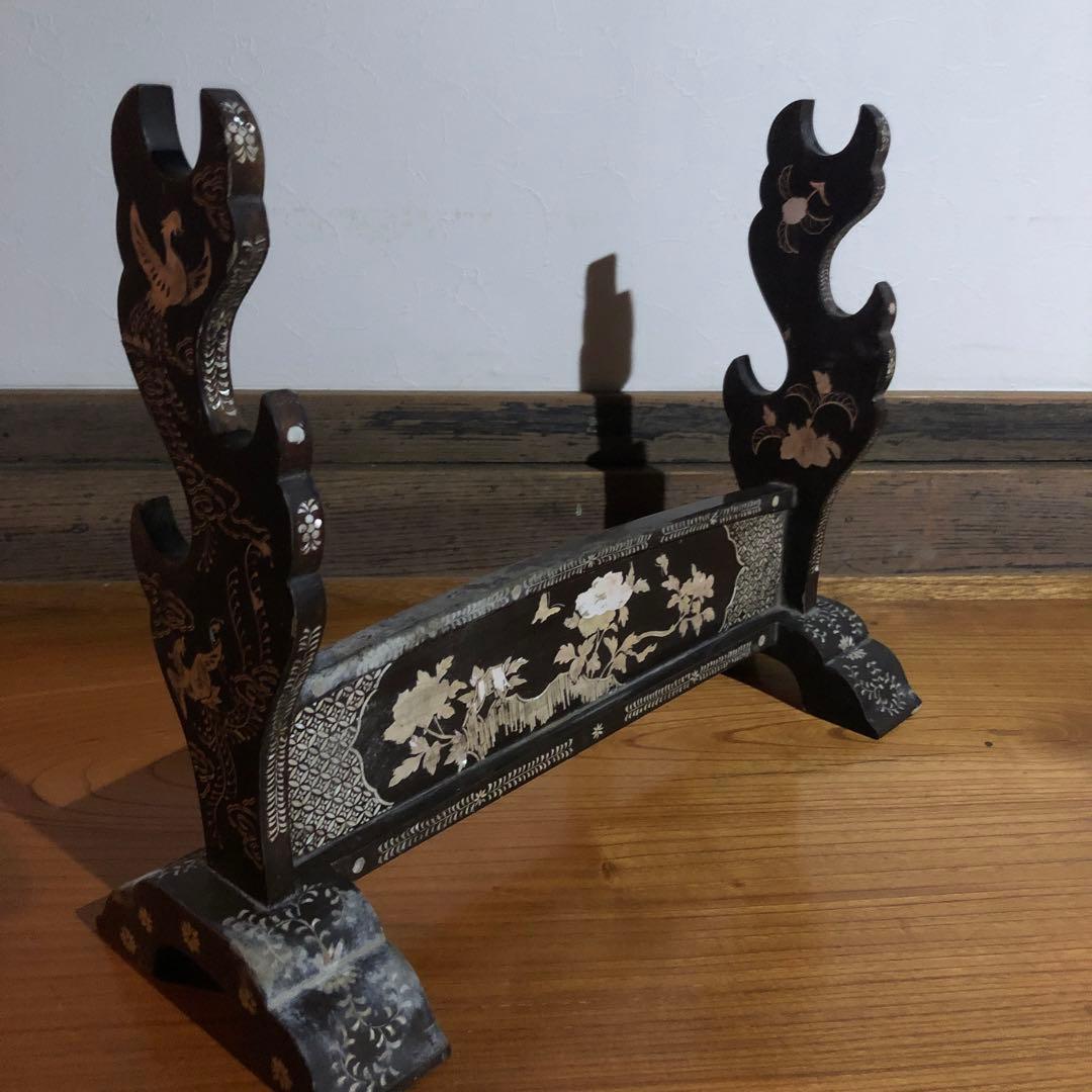 蔵の中にあった古い螺鈿の刀掛け Y*タ様 時代