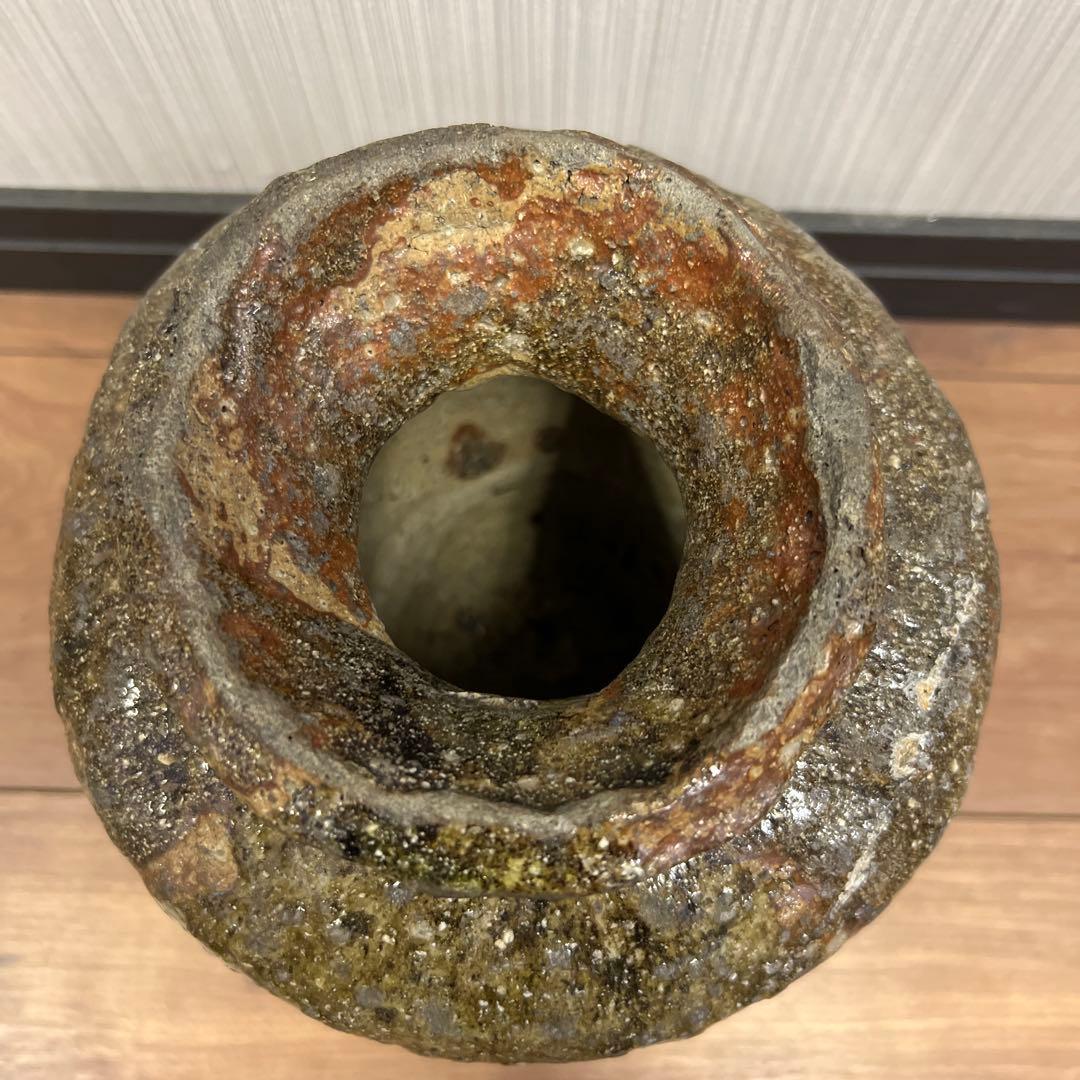 陶器瓶 黒茶色 広口