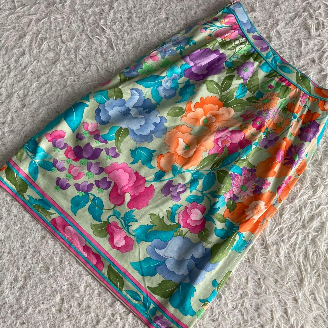 LEONARD 花柄スカート ライトグリーン W66 マルチカラー 華やか