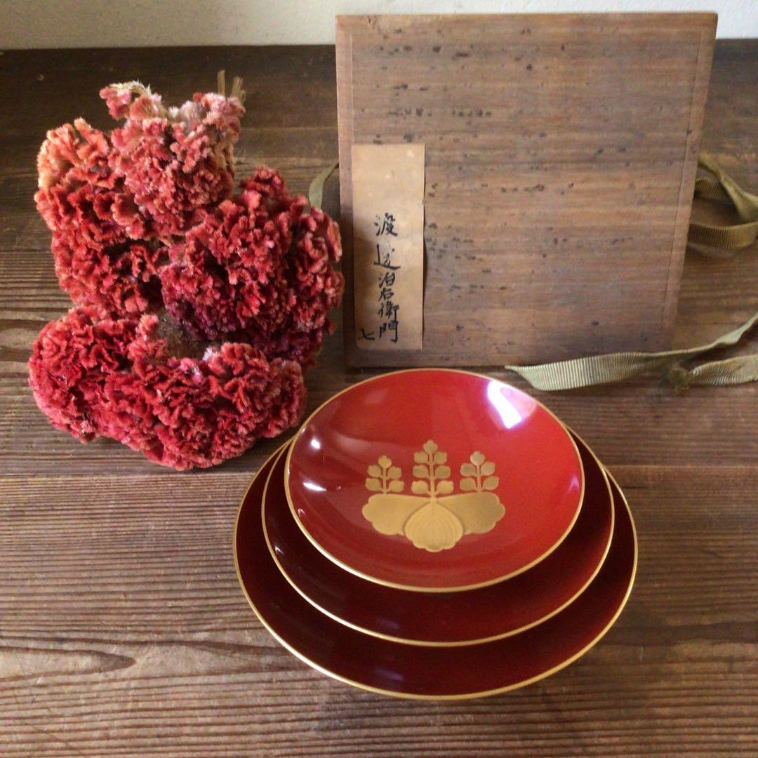 No2415 時代 五七桐紋蒔絵杯 三重盃揃い酒器 時代漆芸品 木箱付 送料