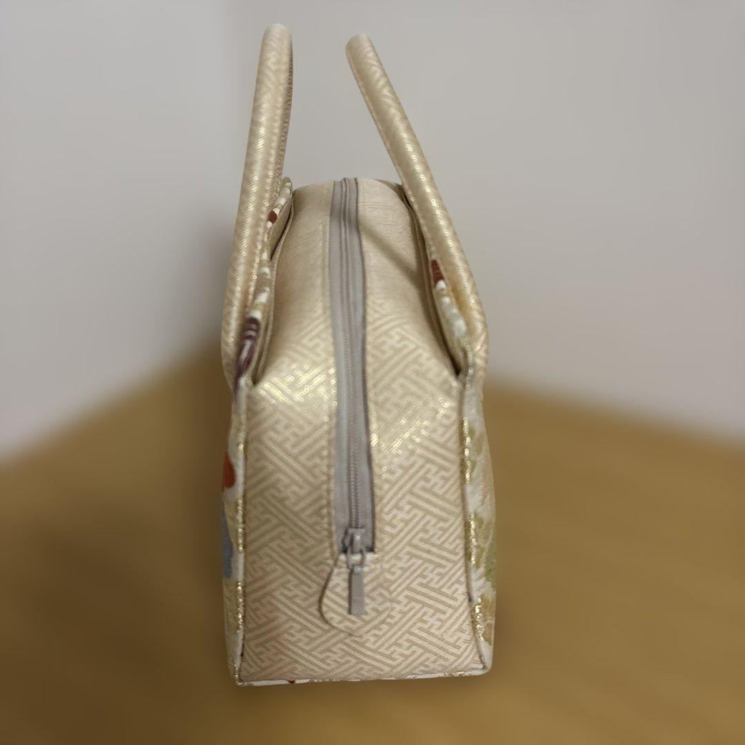 正月　成人式　初釜　茶会　和装バッグ 多色刺繍 利休バッグ 正絹　未使用　居東屋