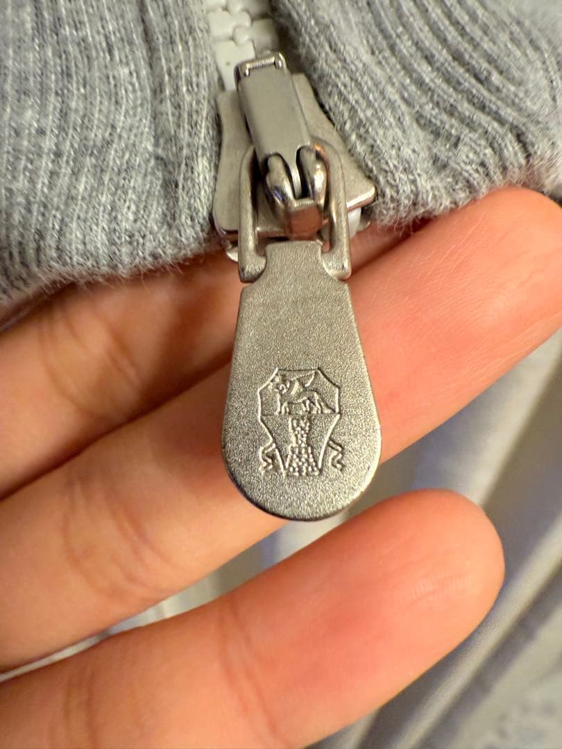 BRUNELLO CUCINELLI グレー ジップアップベスト