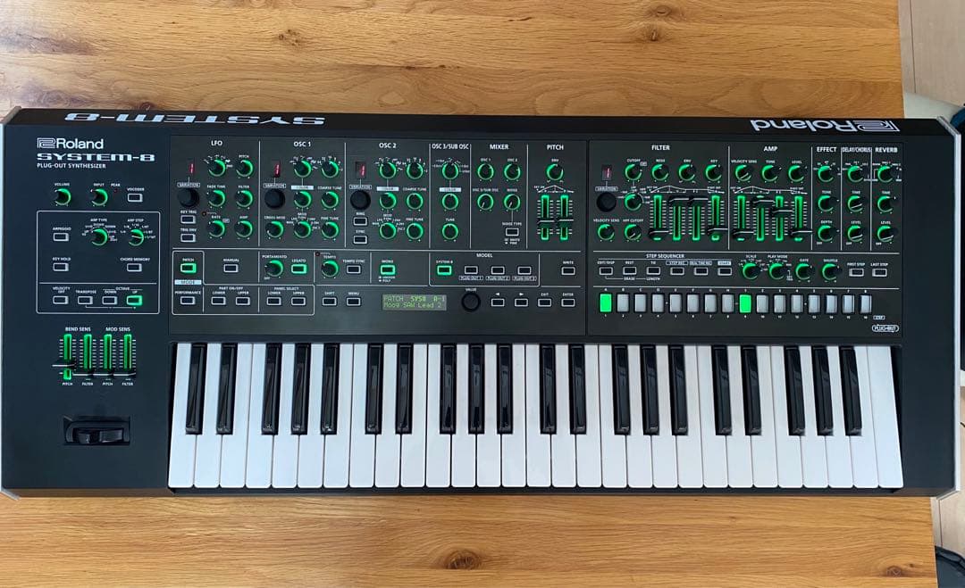 Roland SYSTEM-8（アルミサイドパネル付き） Roland SYSTEM-8 PLUG-OUT