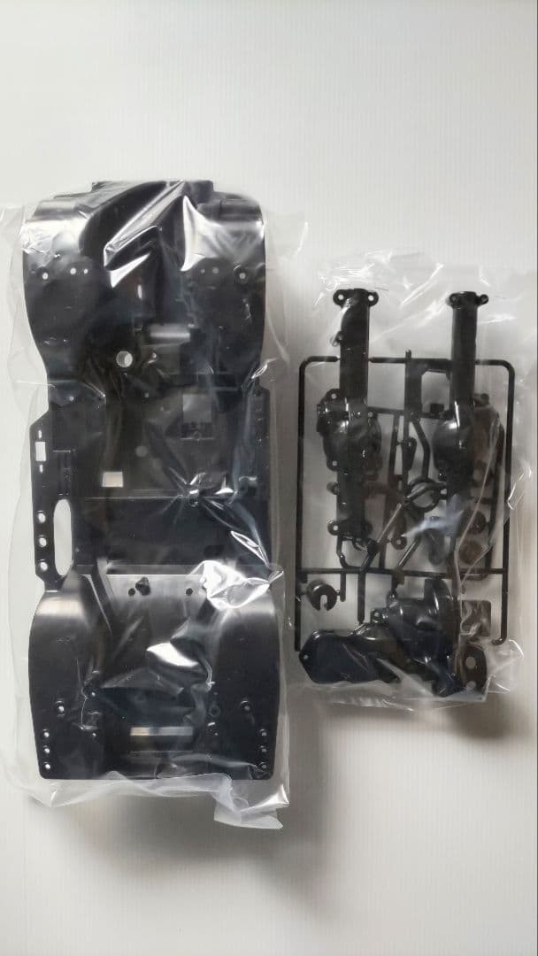 タミヤ 1/10 メルセデス-ベンツ ウニモグ 406 CC-01シャーシ