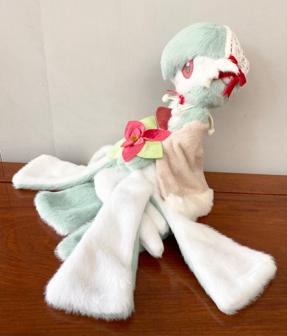 ポケモンHoliday Blessings サーナイト　ぬいぐるみ　クリスマス