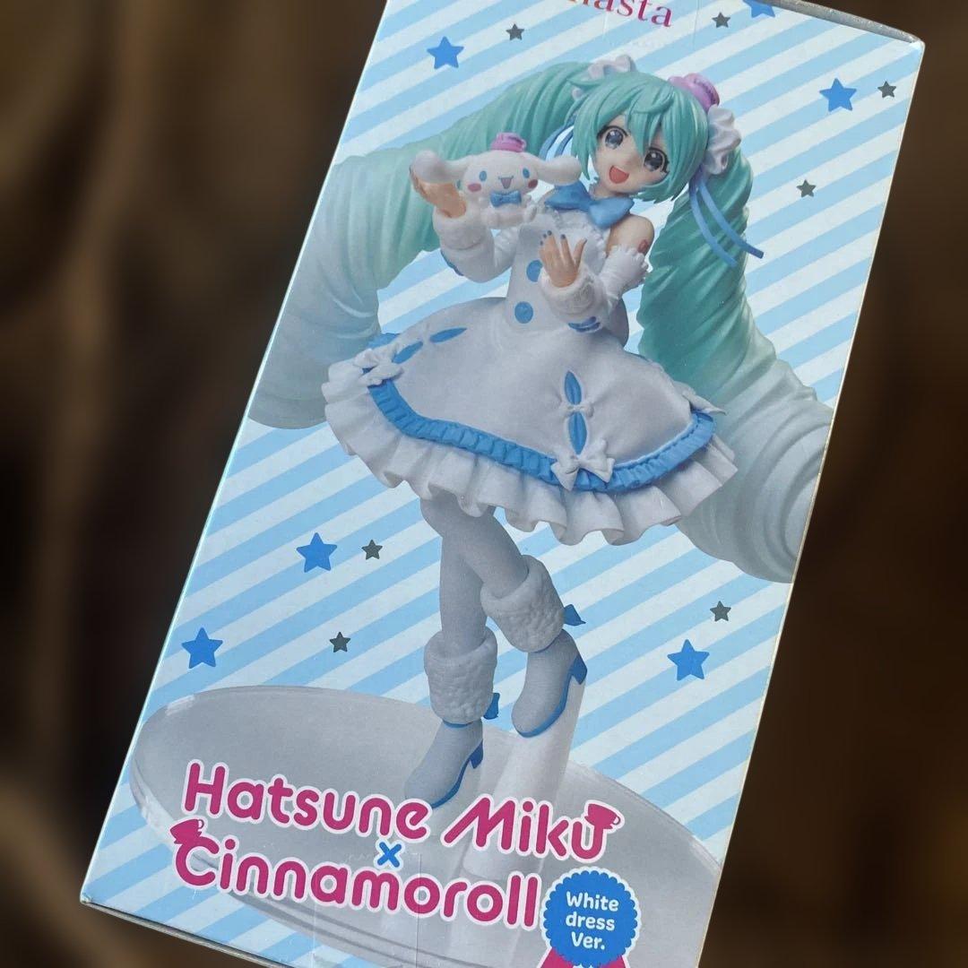 初音ミク シナモロール ルミナスタ フィギュア ホワイトドレスver