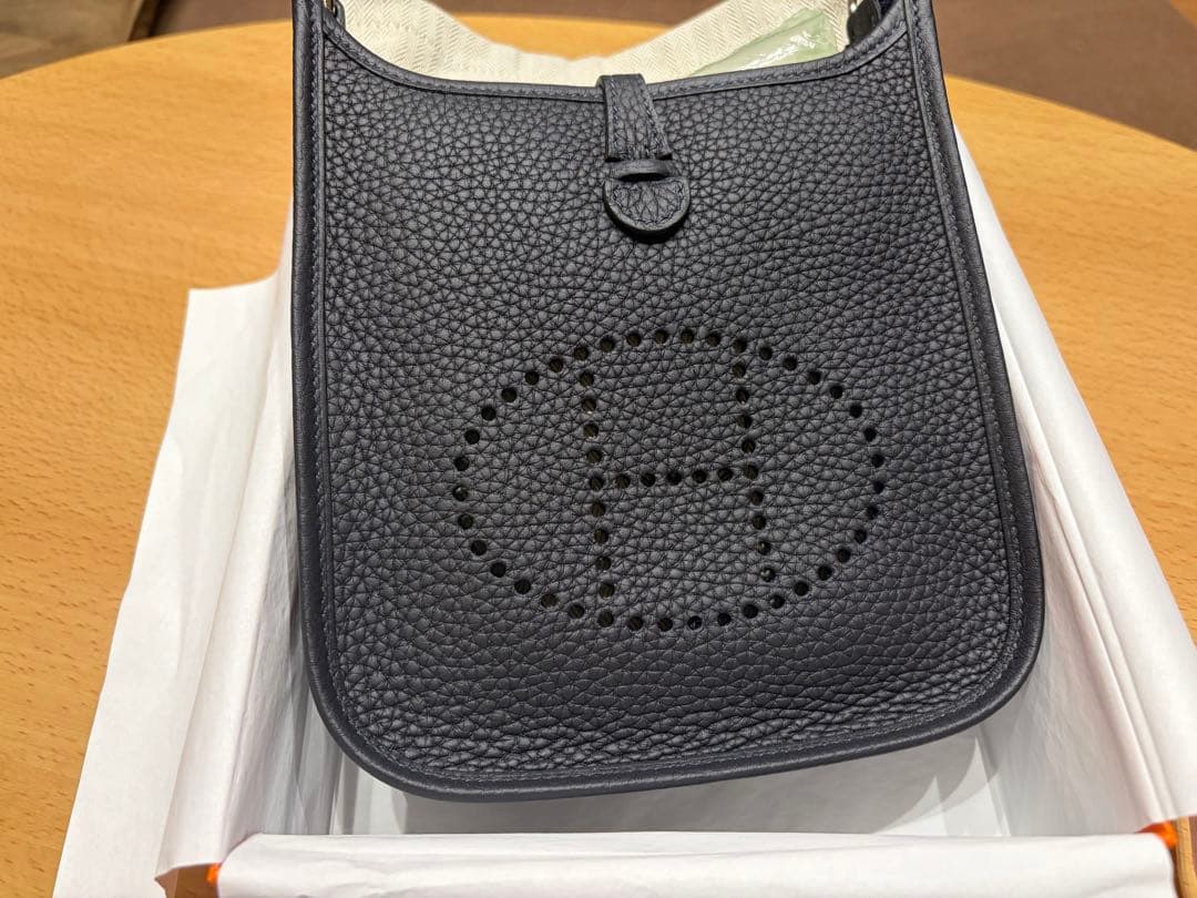 新品未使用 HERMES エルメス ミニエヴリンTPM カバン シルバー金具