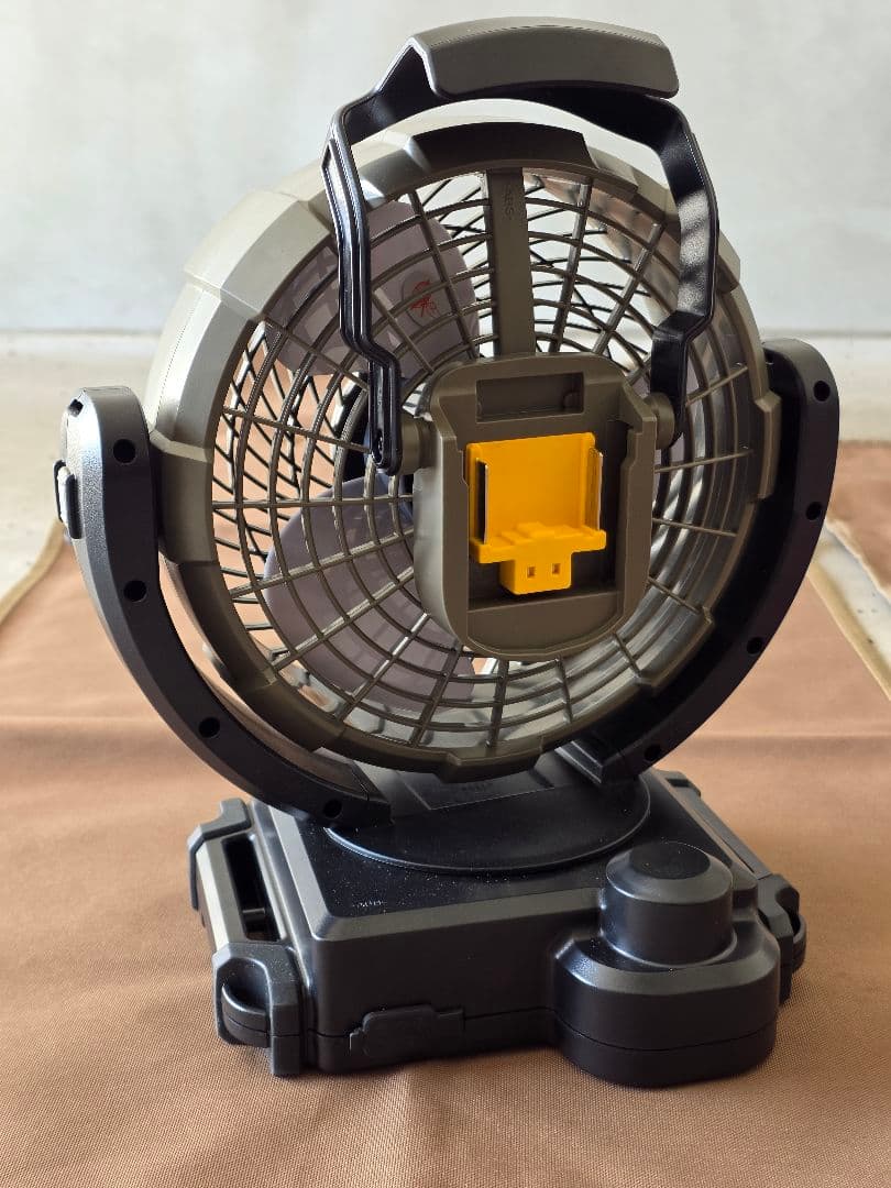  peak 扇風機 マキタ純正バッテリー+充電器付