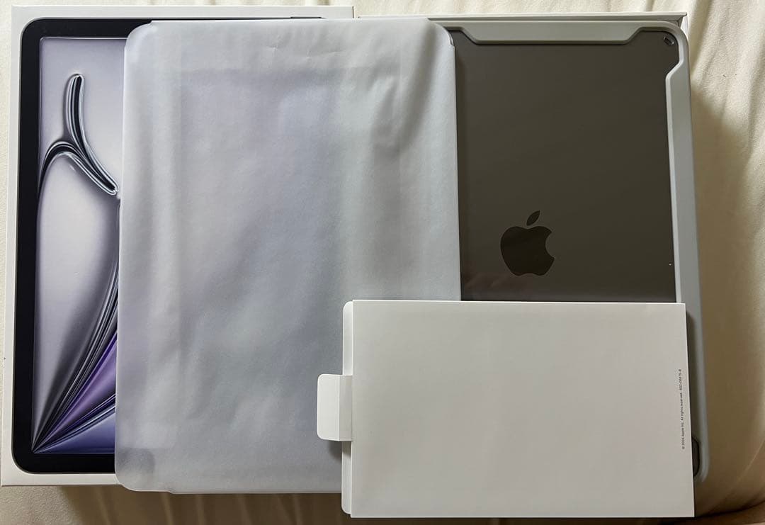 iPad Air (M2) 128GB 11inch 第6世代 カバー付き 4902205267706.jpg