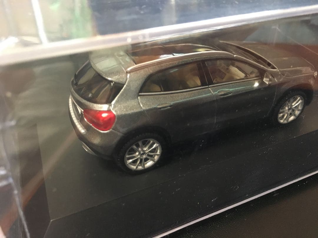 メルセデスベンツ GLA X156 モデルカー ミニカー 1:43 純正 絶版品
