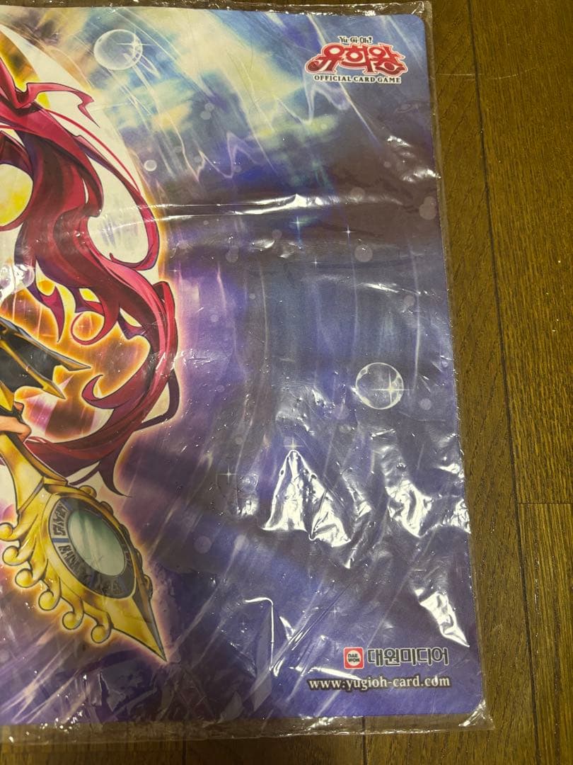 遊戯王　影霊衣の舞巫女エミリアプレイマット　韓国限定