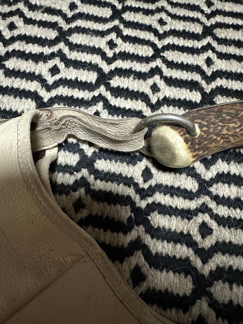 イブサンローランMOMBASAモンバサバッグベージュ革ショルダー希少トムフォード