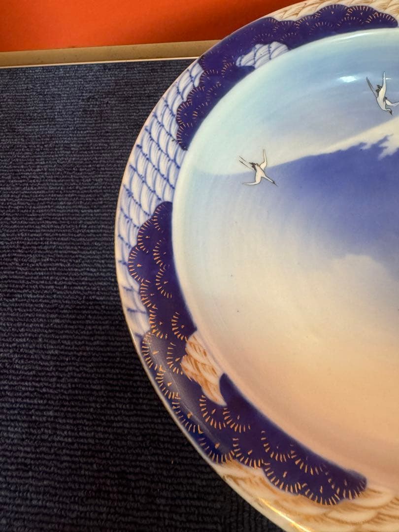 2059 深川製磁 染錦富士に双鶴松絵 深鉢 時代物