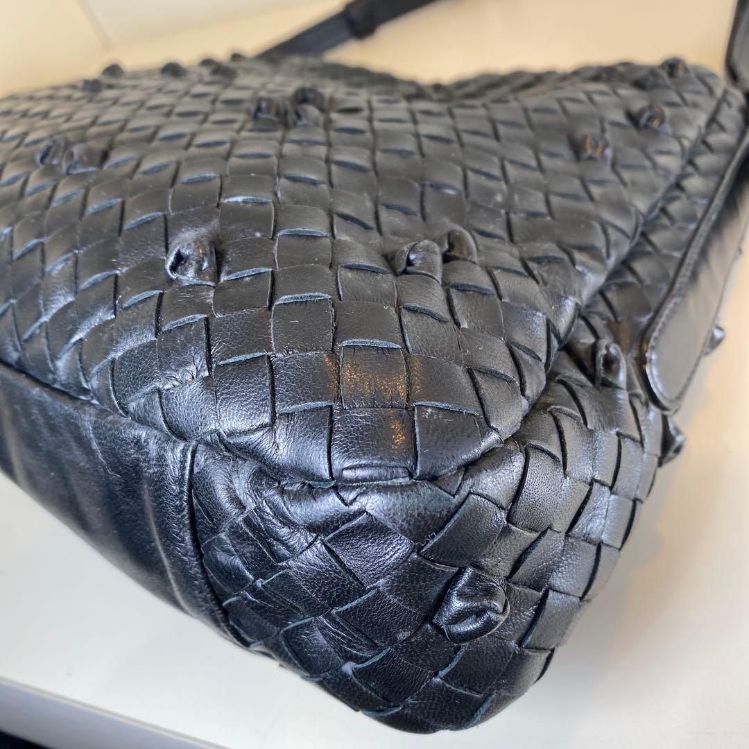 ボッテガヴェネタ　イントレチャート　ショルダーバッグ　ブラック125580