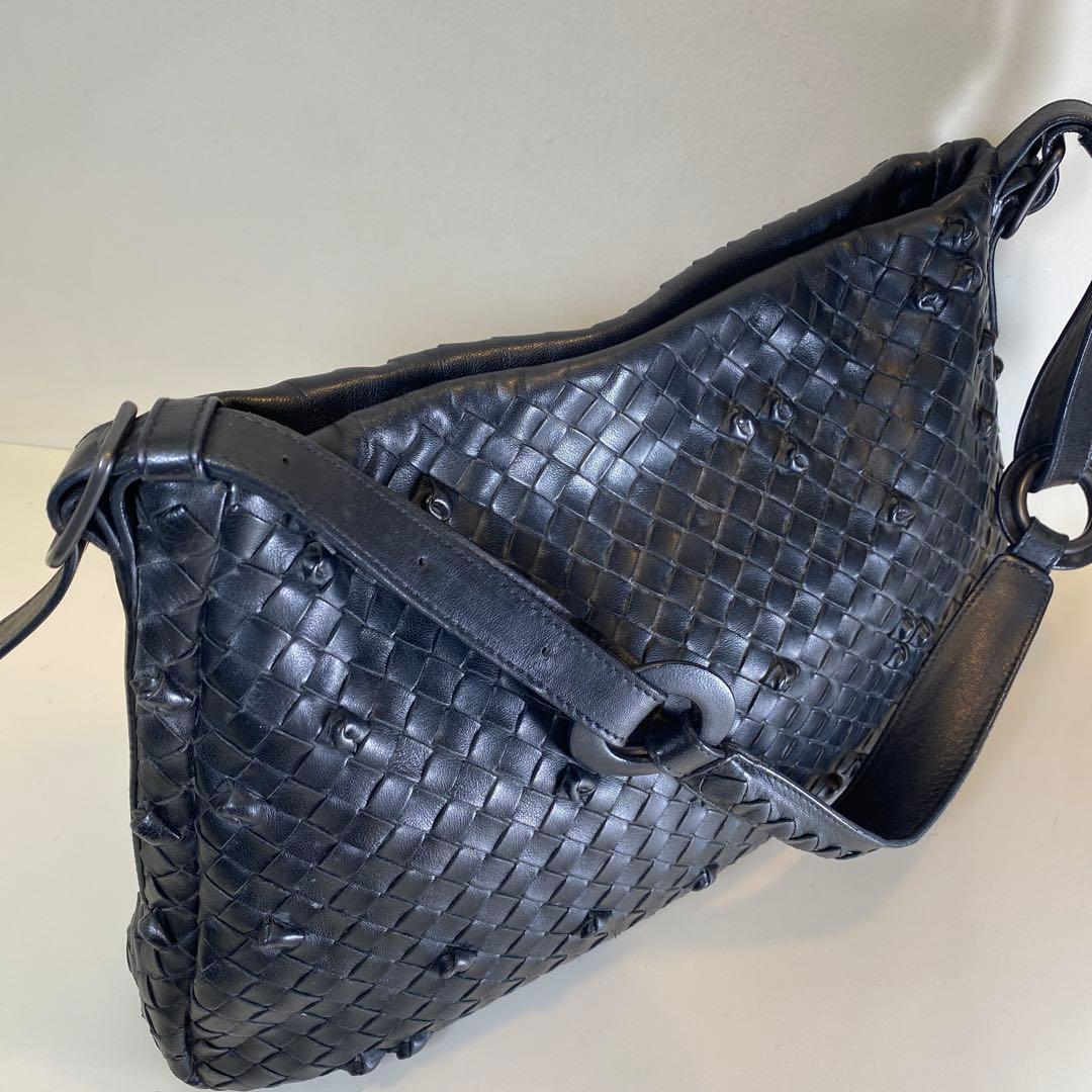 ボッテガヴェネタ　イントレチャート　ショルダーバッグ　ブラック125580