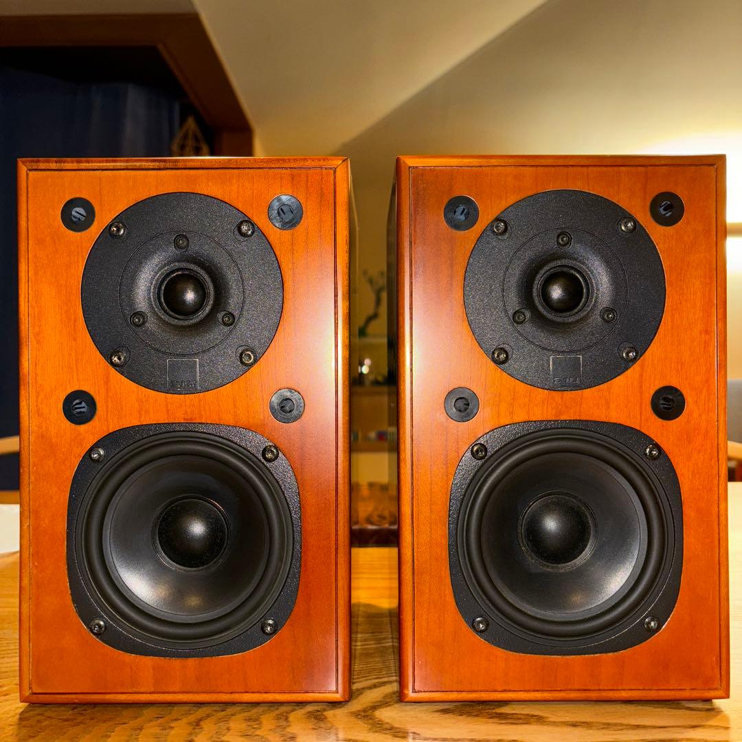 【RITAO CHAN】DALI  Menuet Ⅱ DALI_MENUET_walnut.png