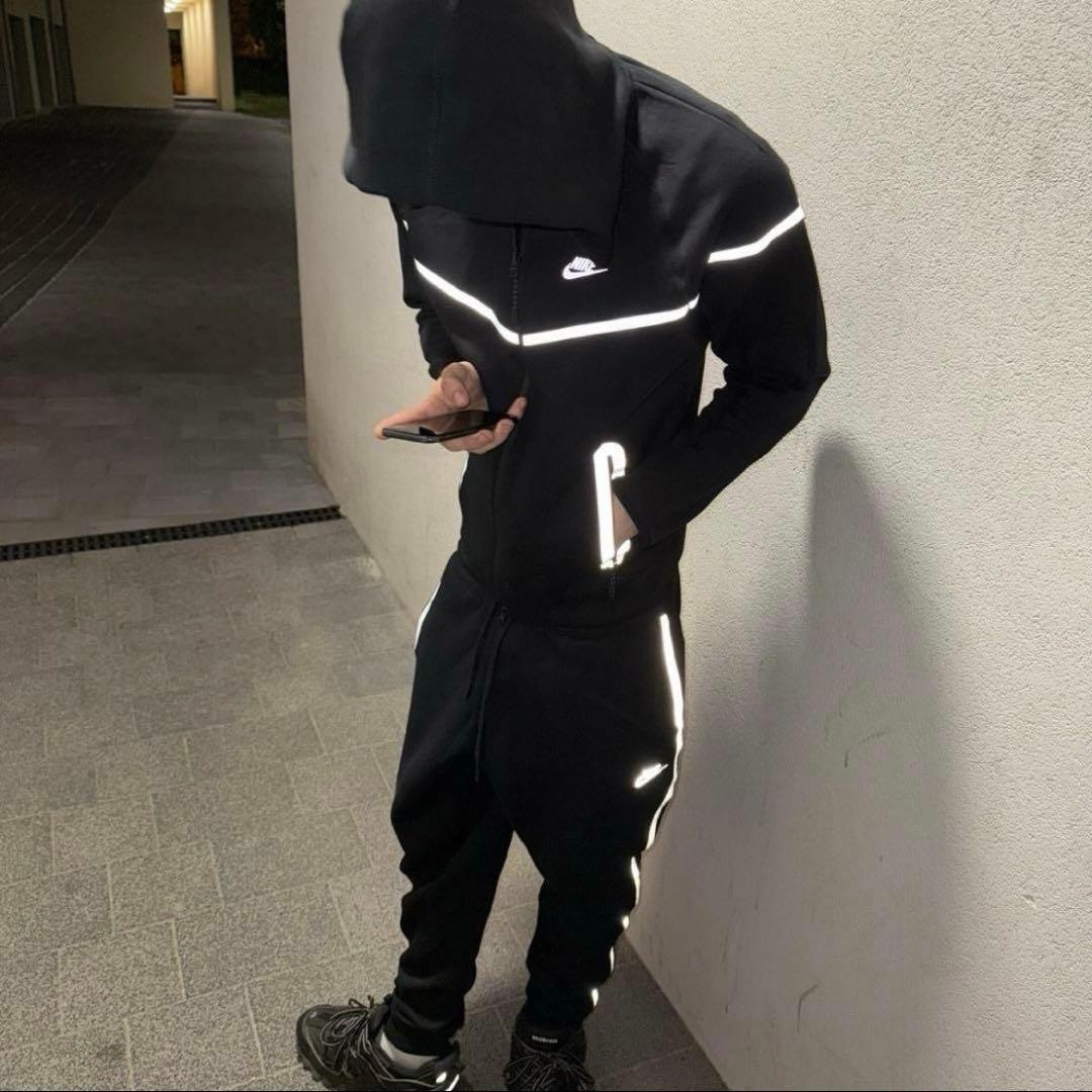 り*ー様 NIKE 反射テックフリース　セットアップ　 (Tee Shyne着用