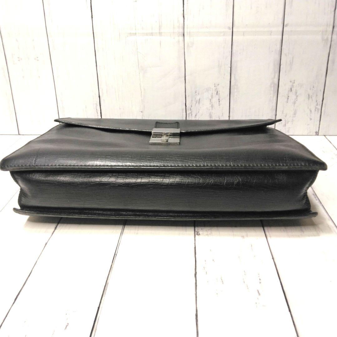 GUCCI ビジネスバッグ　ブリーフケース　A4可　ナンバー錠　シルバー金具