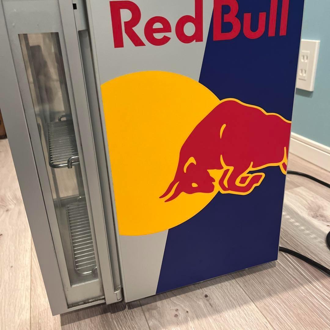 Red Bull 冷蔵庫