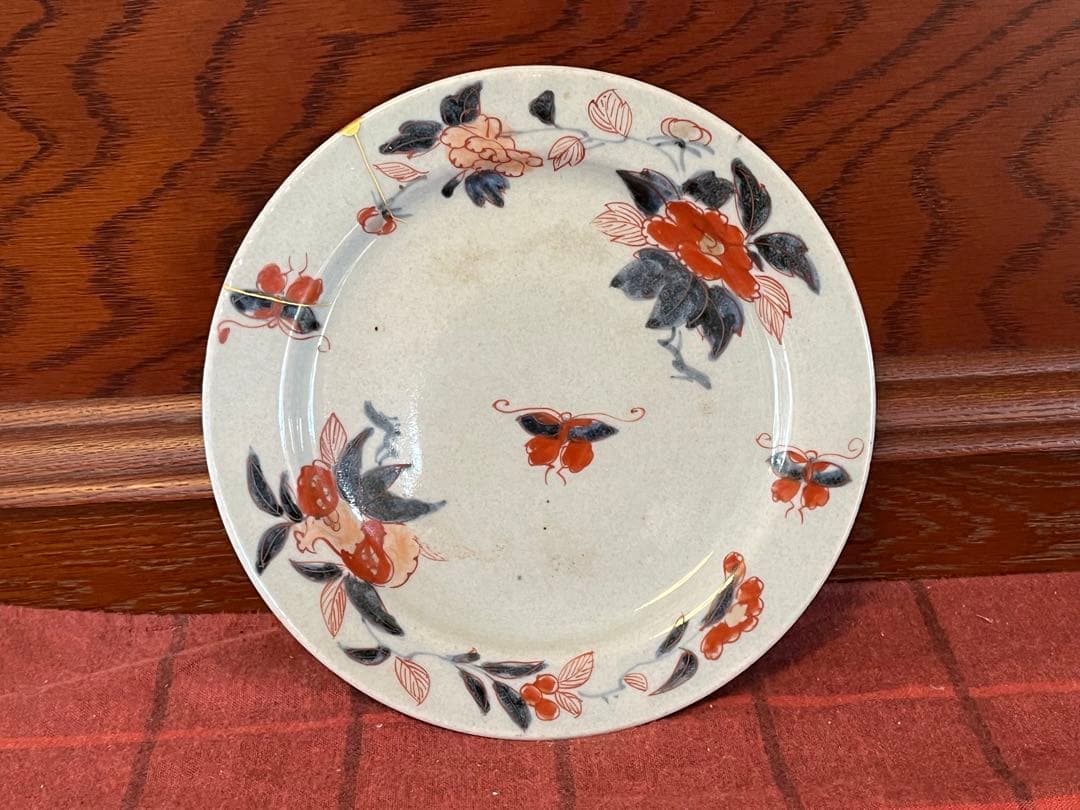 江戸中期頃　古伊万里６寸色絵皿 日本の骨董】伊万里錦手六寸皿【江戸時代後期】1枚ずつの販売 | dish