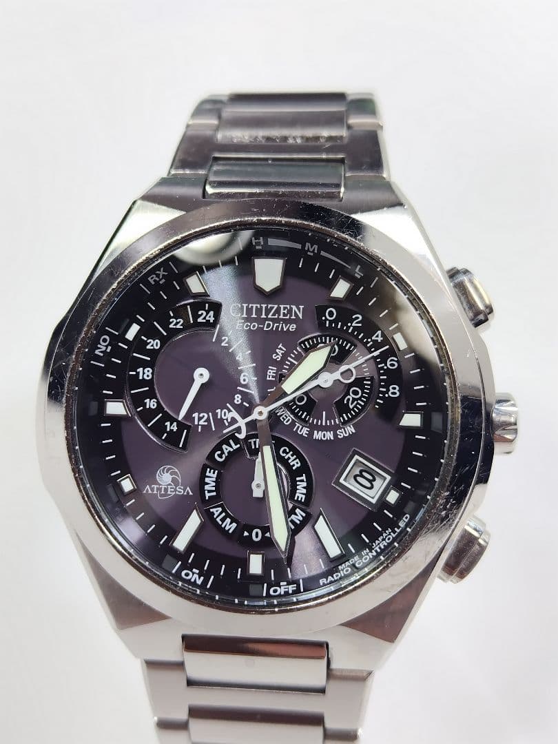 シチズン　アテッサ　エコドライブ　充電池新品　軽量チタン製 電波時計