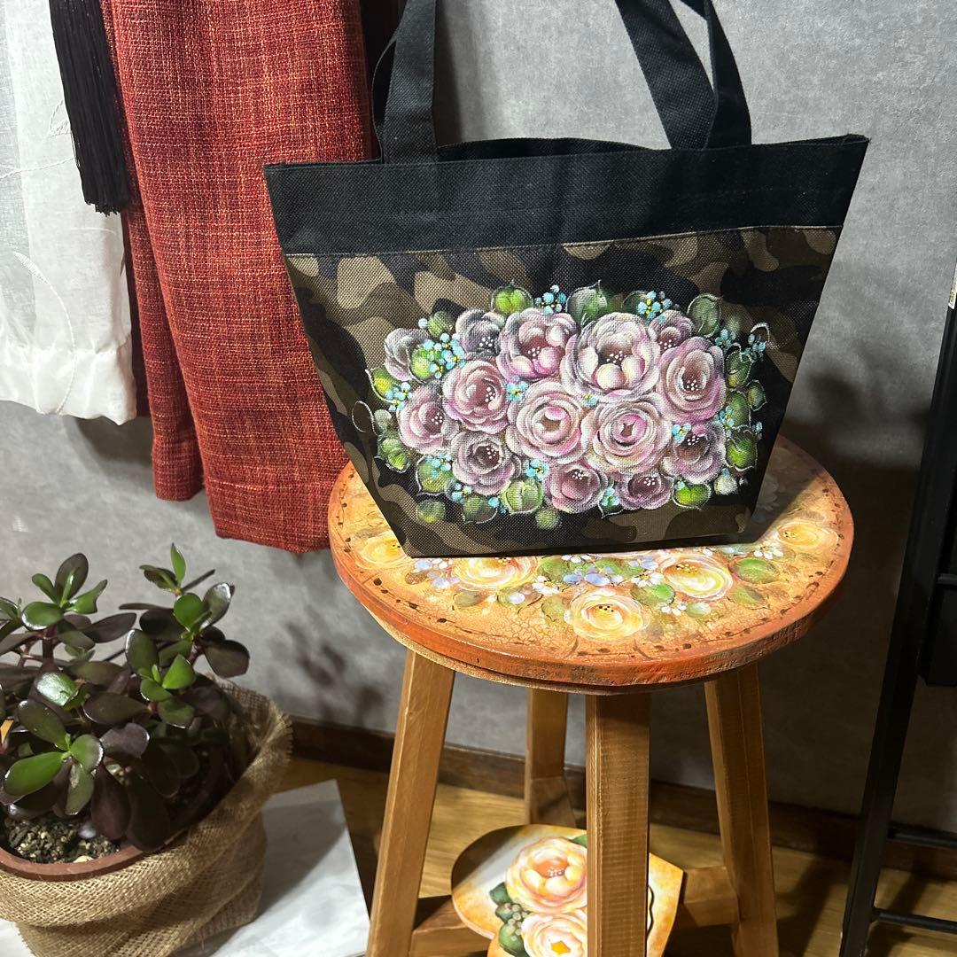 ボックス、トートバッグ。ばら園です。