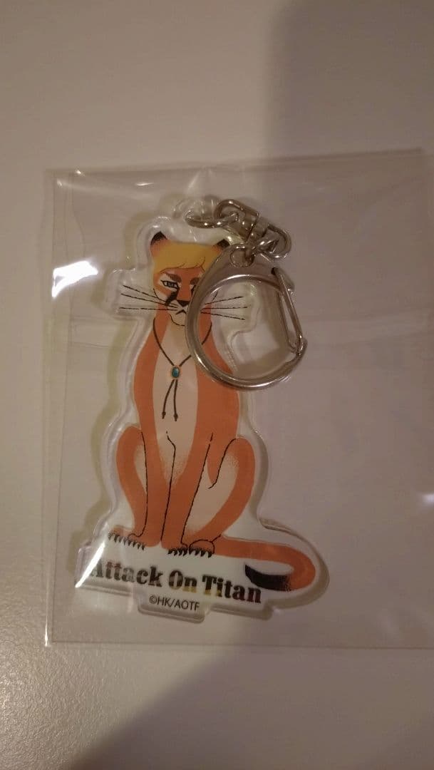 【進撃の巨人】黒ねこ意匠　アクリルキーホルダー②