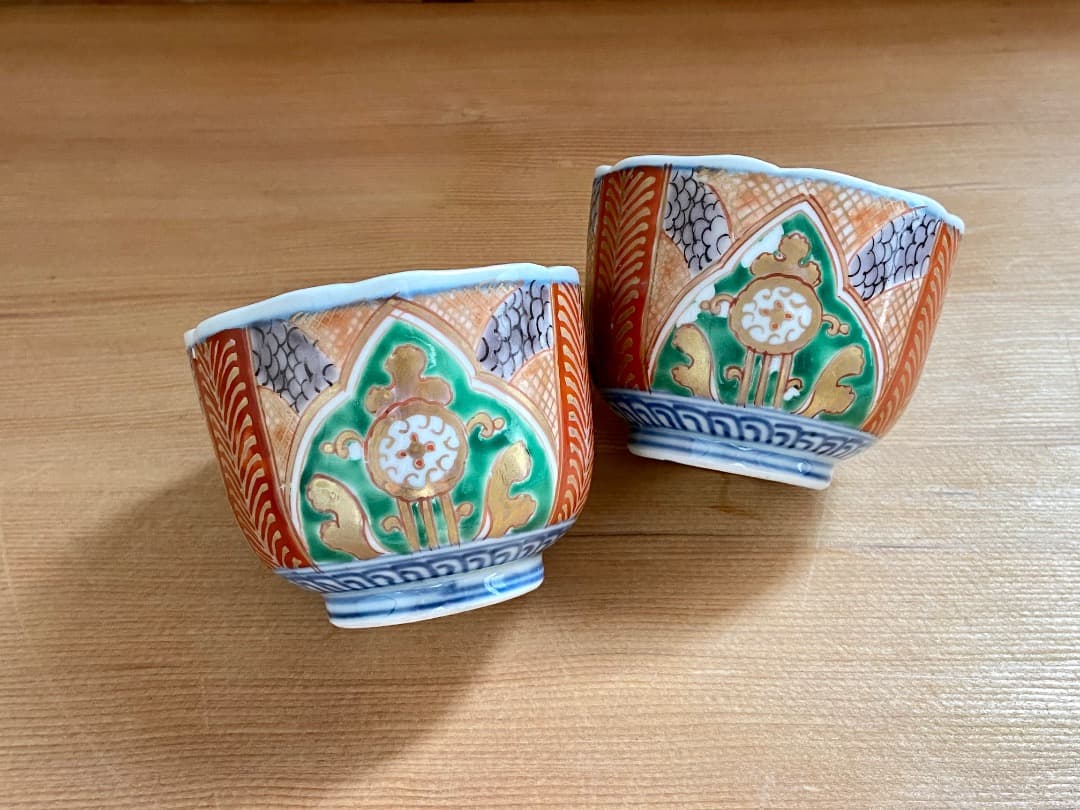 古伊万里 色絵 阿蘭陀唐草窓絵文 向付2客／蕎麦猪口 小鉢 染錦 - メルカリ