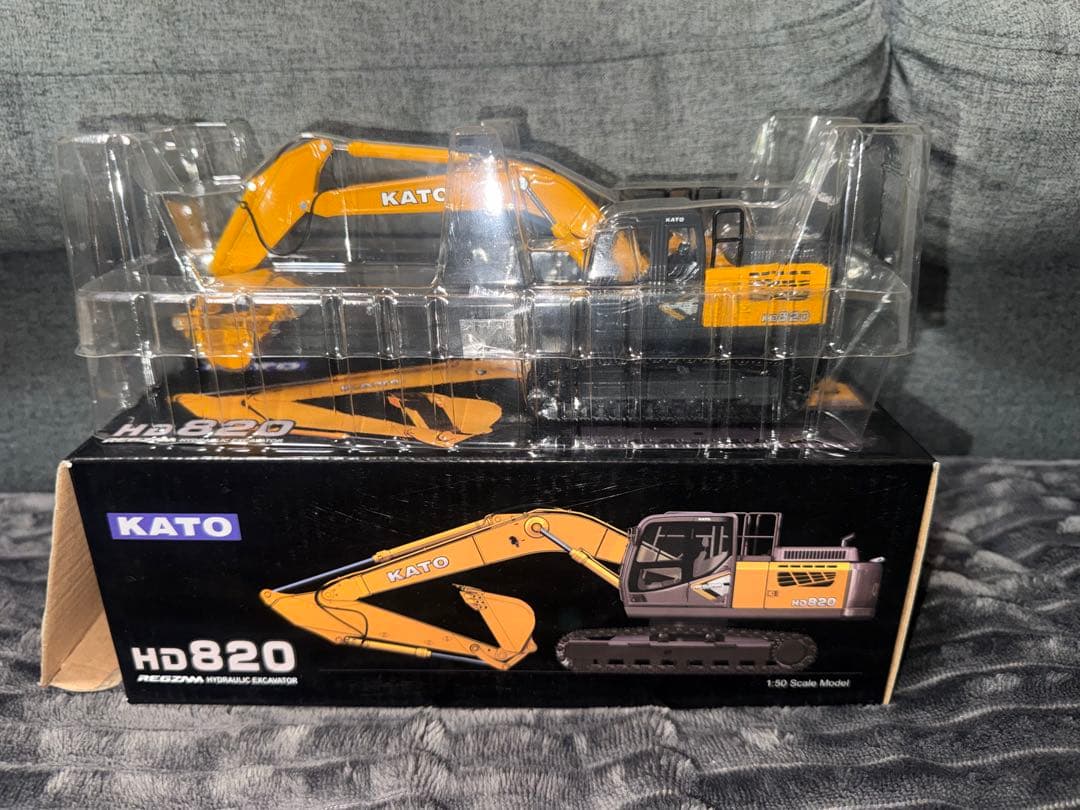 建設模型 KATO HD820 REGZMA油圧ショベル 1/50スケール - メルカリ