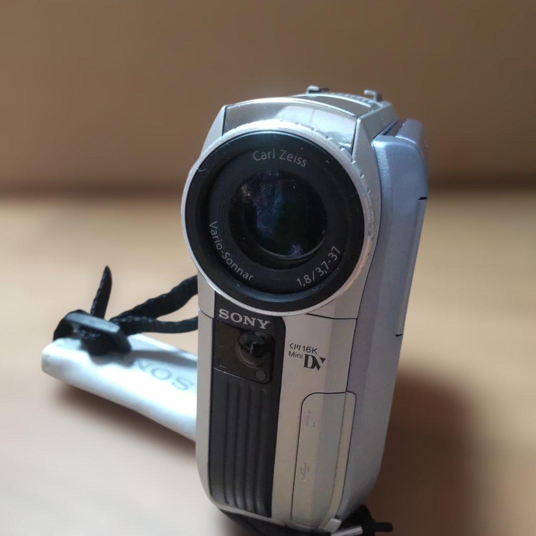 (価格変更)SONY DCR-PC105K デジタルビデオカメラ 　中古