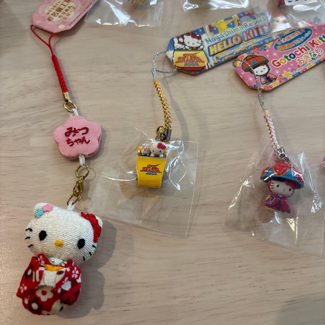 廃盤 レア含む ハローキティ ストラップ 16個