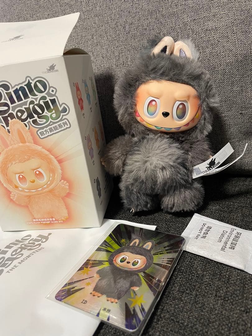 正規品 ラブブ LABUBU Big into Energy