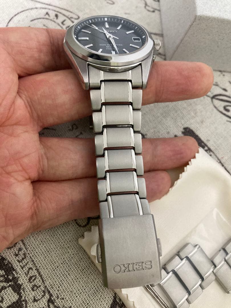 超美品！ SEIKO セイコー チタン 電波ソーラー フルコマ sbtm217