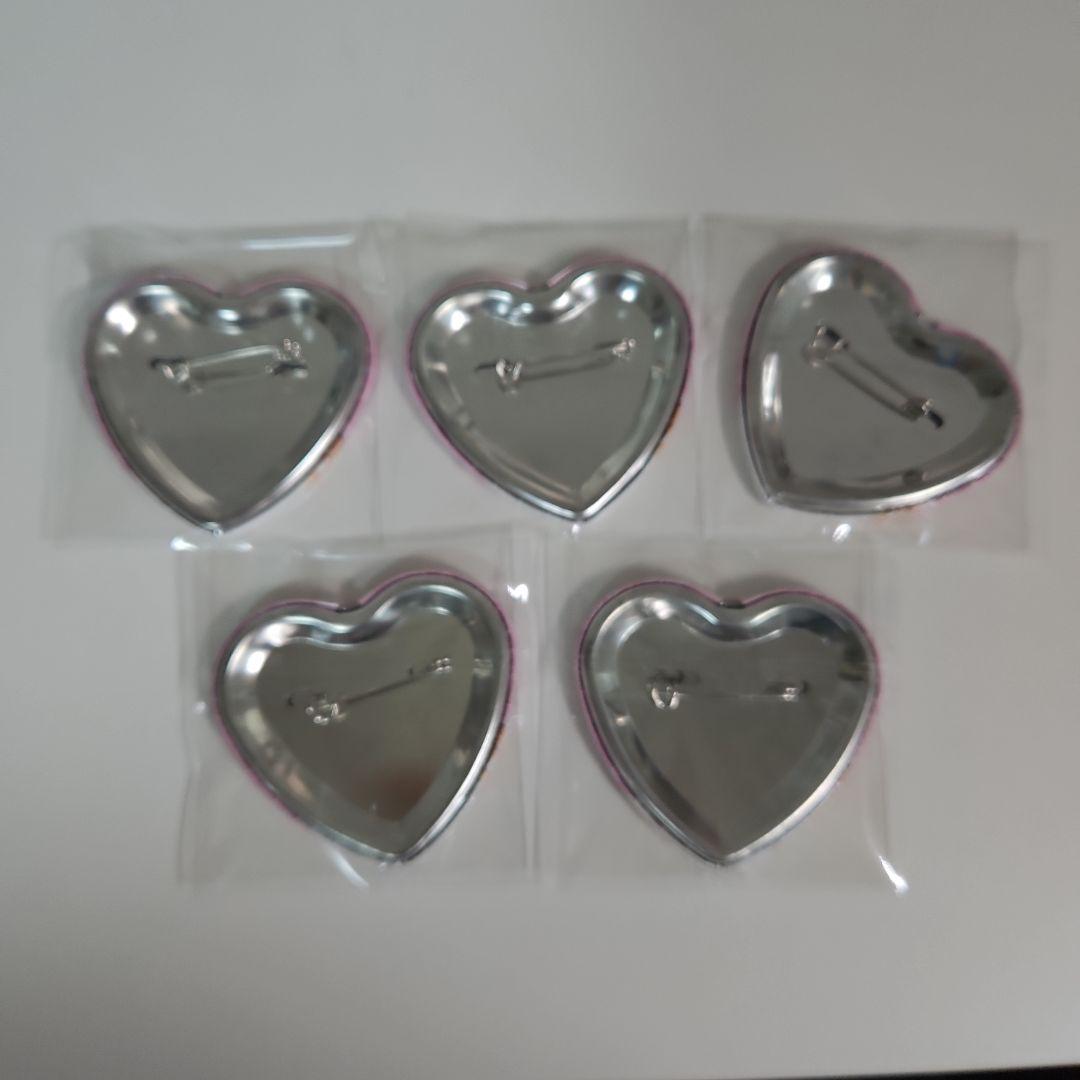 鬼滅の刃 バレンタイン ハート缶バッジ 我妻善逸