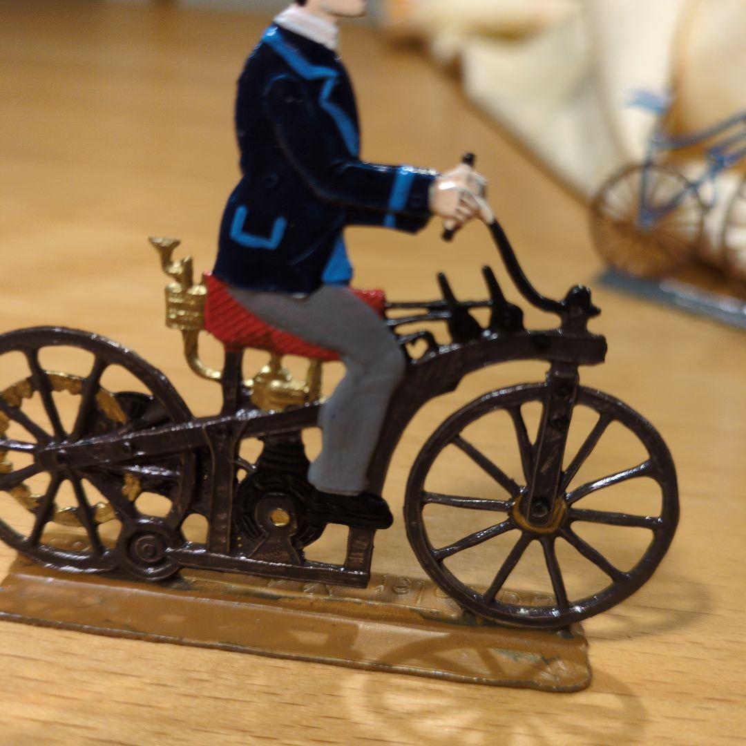 エルツ　バベットシュバイツァー社　錫の置物（自転車シリーズ）