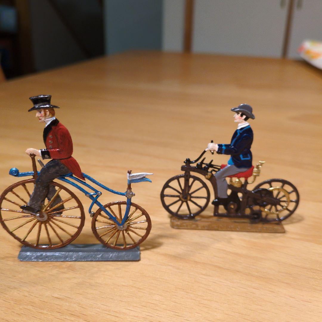 エルツ　バベットシュバイツァー社　錫の置物（自転車シリーズ）