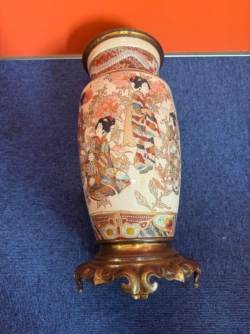 1965 薩摩焼 古薩摩 金彩色絵 龍文美人人物画 花瓶 時代物