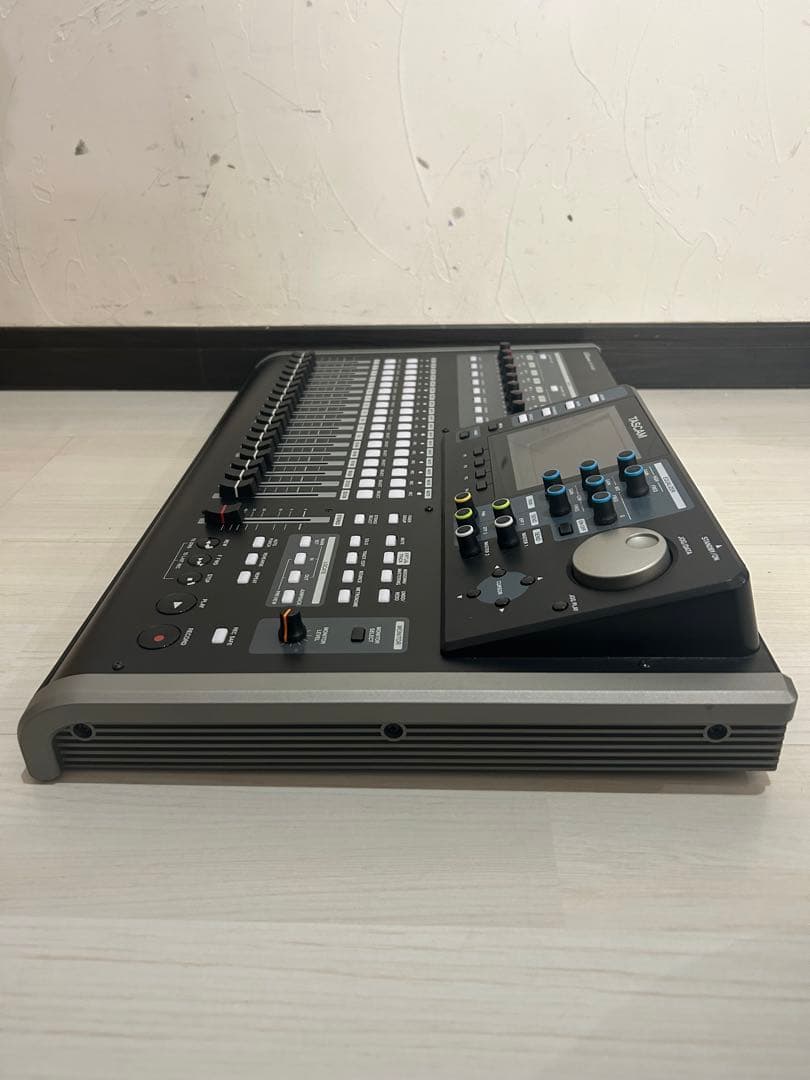 【美品】TASCAM マルチトラックレコーダーDP-24SD