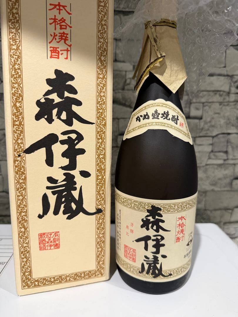 本格焼酎 720ml 25度　森伊蔵 森伊蔵 さつま名産 本格 芋焼酎 25% 720ml 箱付 焼酎 – SAKE People