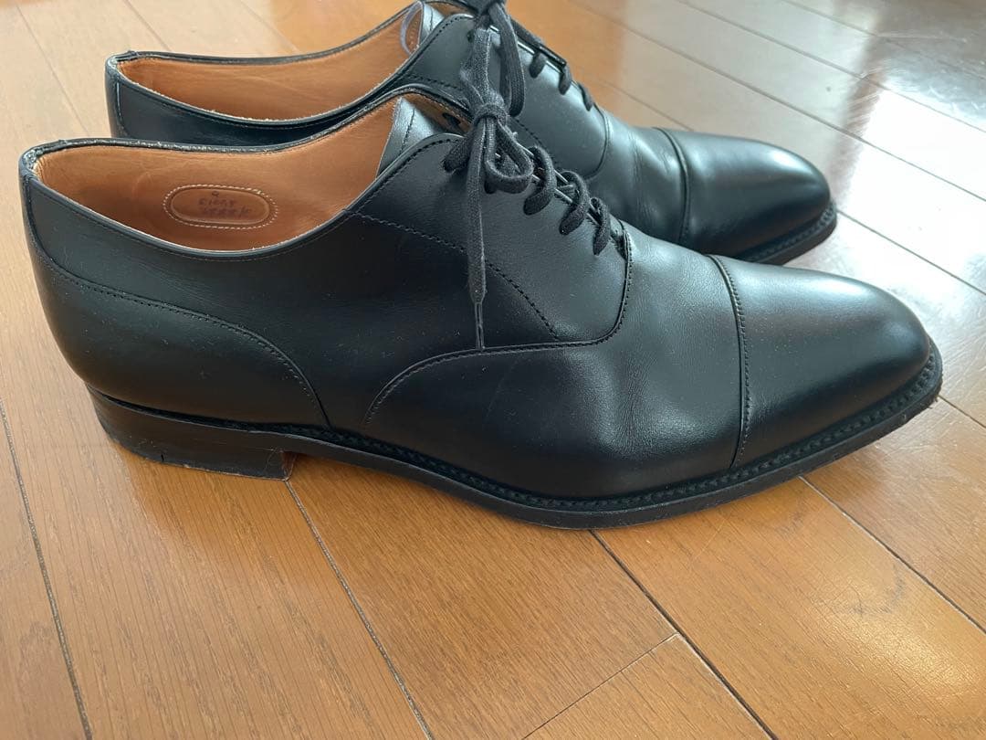CHEANEY ブラックレザー ドレスシューズ