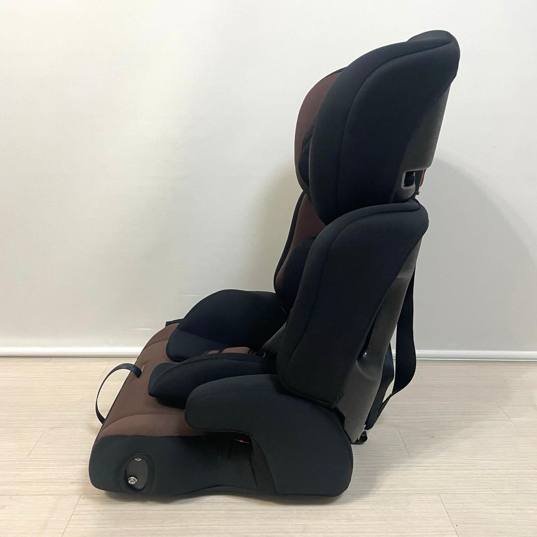 ネビオ‼︎ジュニアシート✨全国送料無料‼️清掃済み✨1歳から11歳まで使える‼️