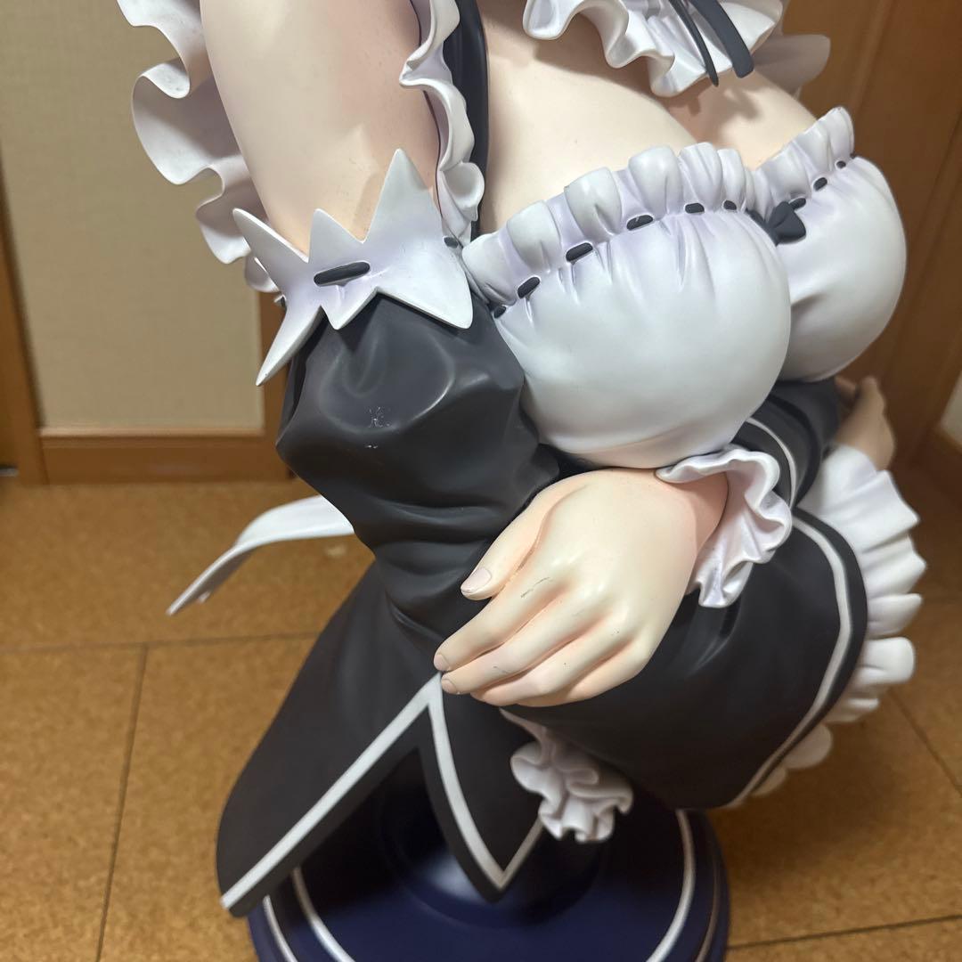 Re:ゼロから始める異世界生活。レム胸像。リゼロ。