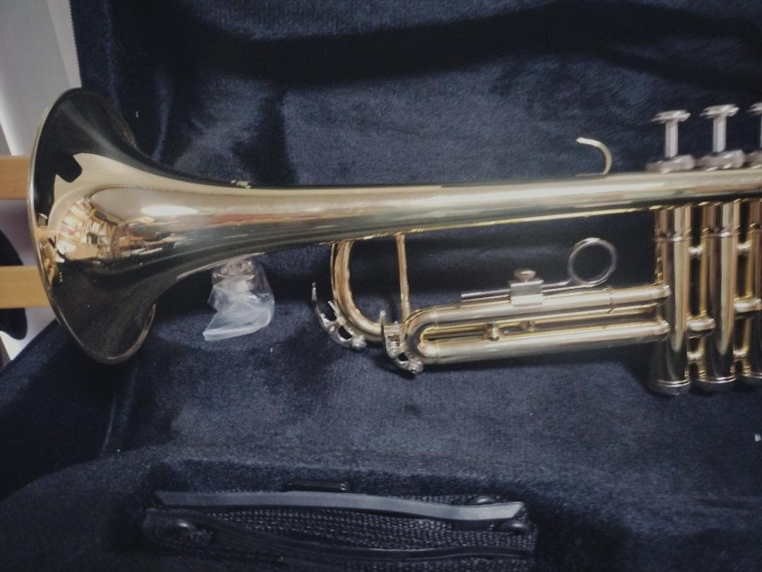 トランペット　金　SLADE　未使用品