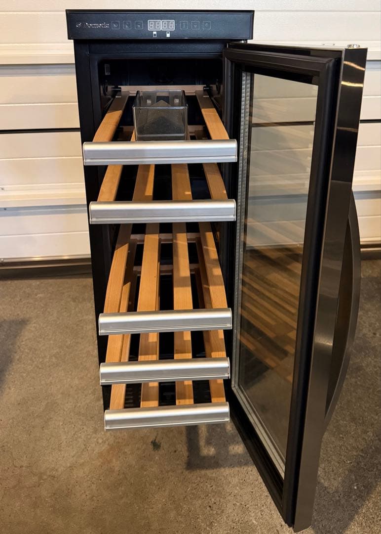 Dometic D15 ワインセラー 57L ／Dometic Ma Cave