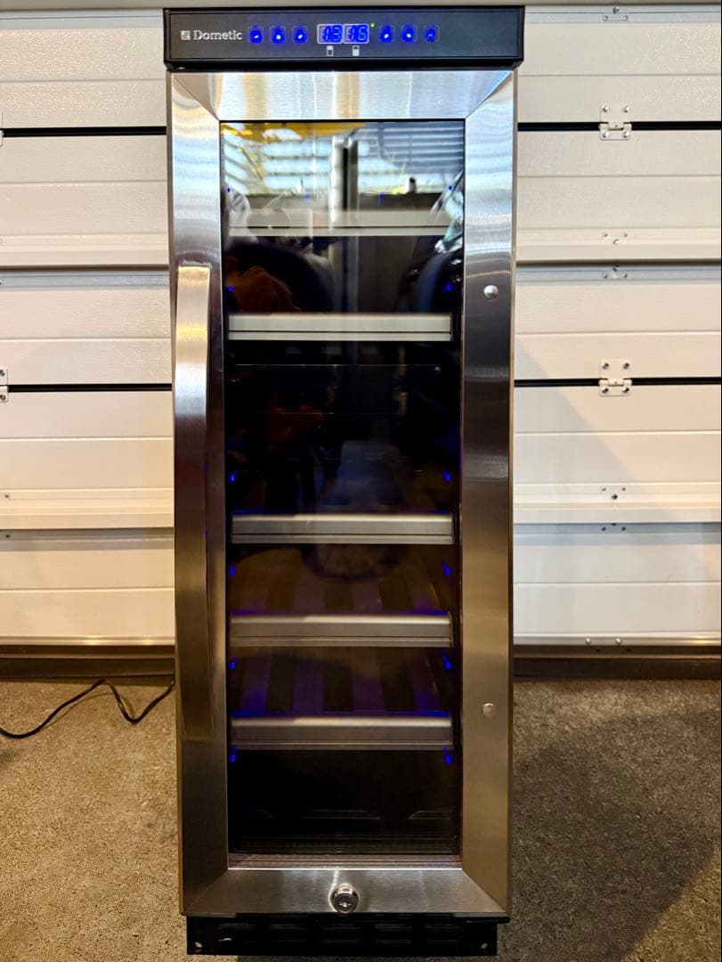 Dometic D15 ワインセラー 57L ／Dometic Ma Cave