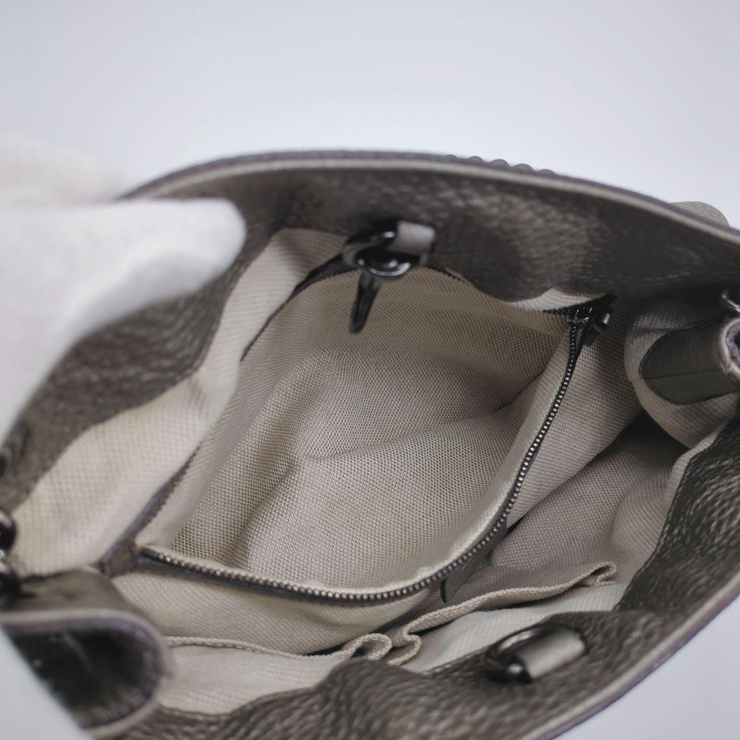 【人気モデル・美品】グッチ☆ソーホー チェーンショルダー レザー シルバー