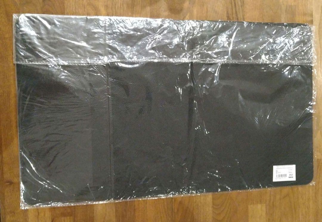 チェンソーマン　マキマ　ラバーマット　デスクマット　匿名配送　新品未使用