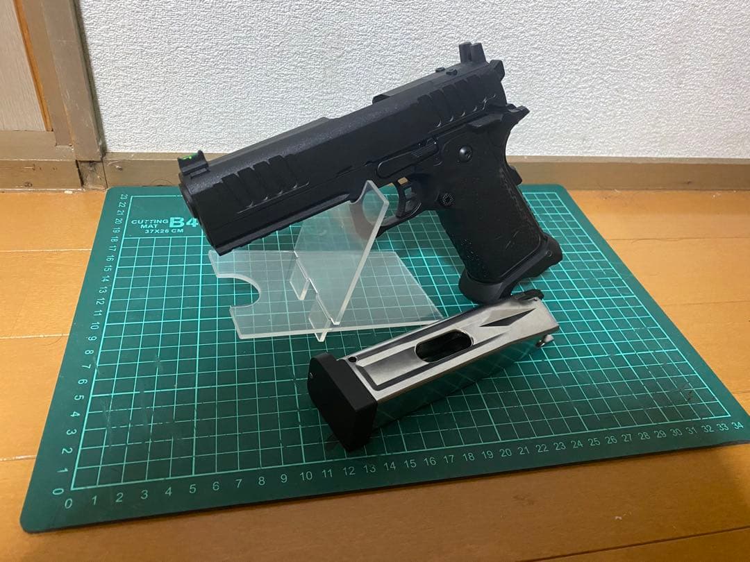 BATON airsoft BS-STACCATO NTL CO2GBB中古品