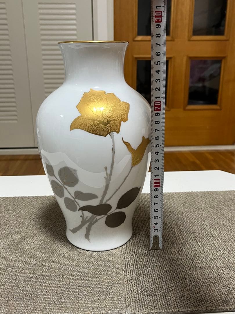 大倉陶園 OKURA 花器 花瓶 フラワーベース 金蝕バラ