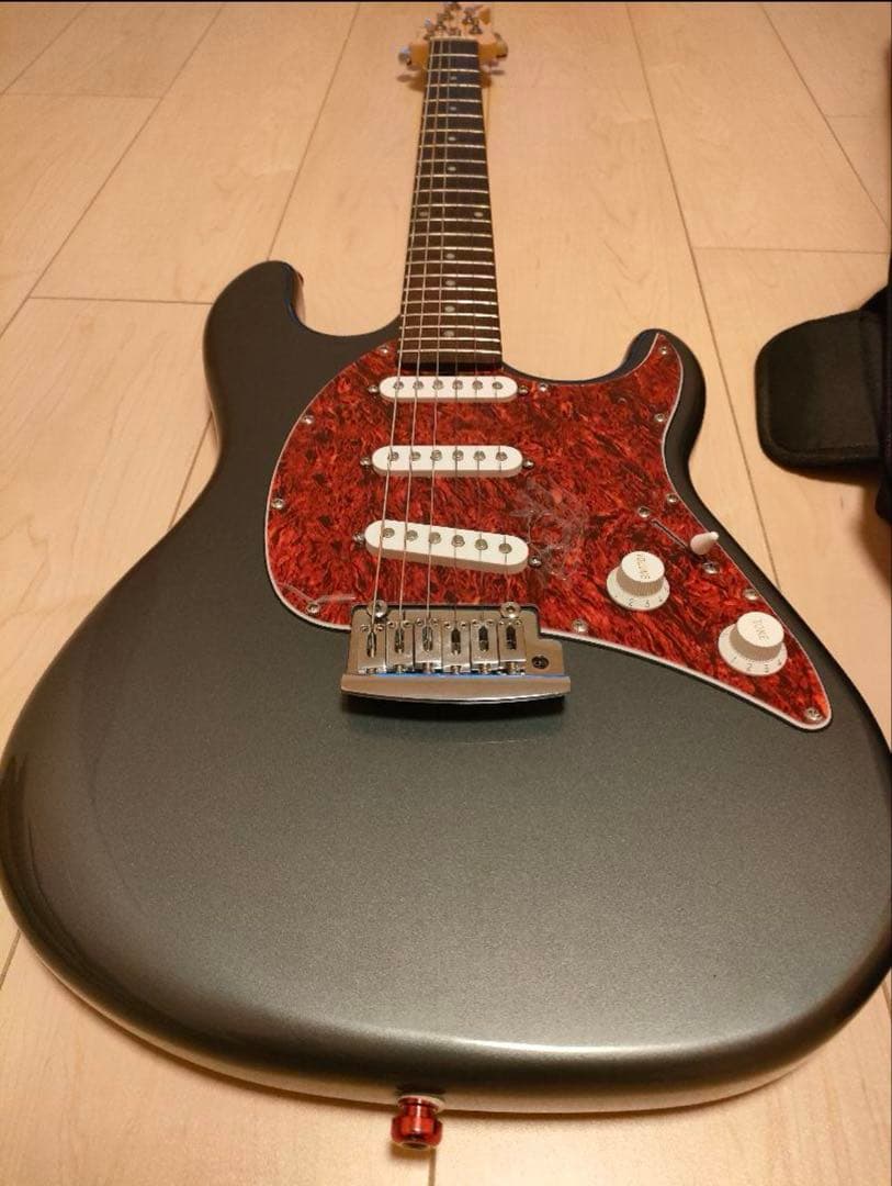 Sterling by Musicman Cutlass ct-30 ジャンク品